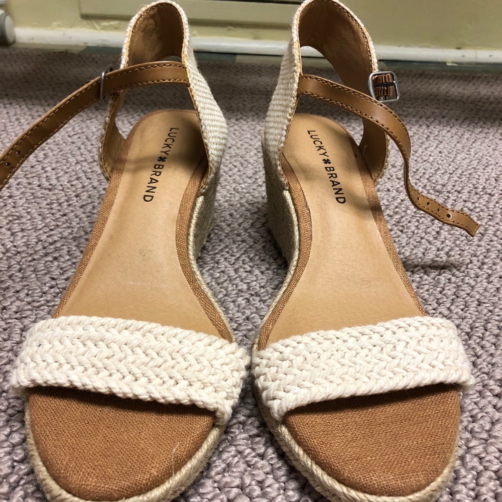 Lucky brand wedges never worn